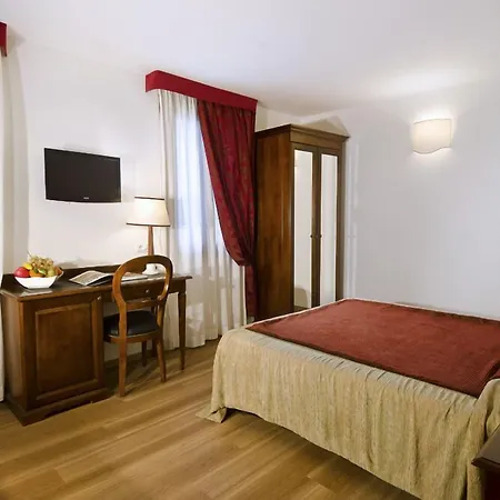 Giardinetto Venezia Hotel 3*