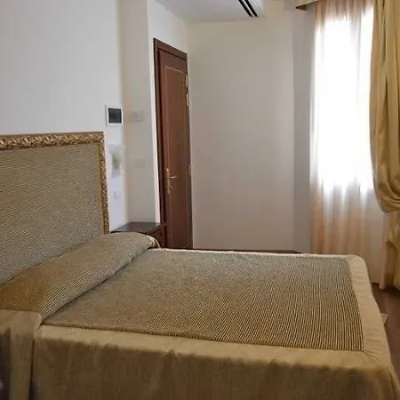 Giardinetto Venezia 3* ヴェネツィア・リド島